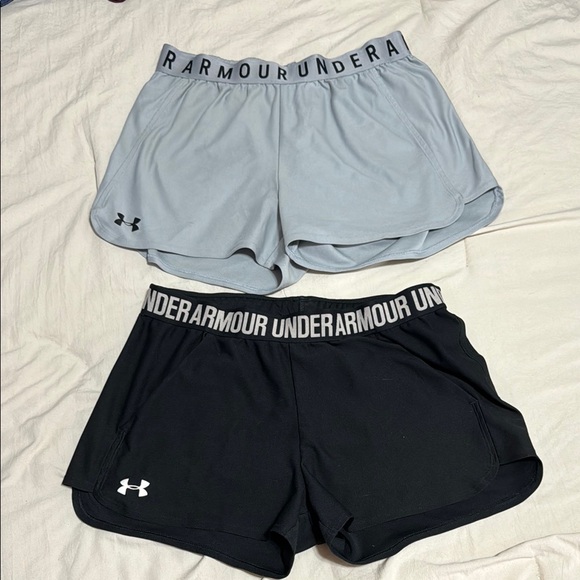 Under Armour Black and Gray Athletic Shorts Lightweight Elastic Waistband - Picture 1 of 1